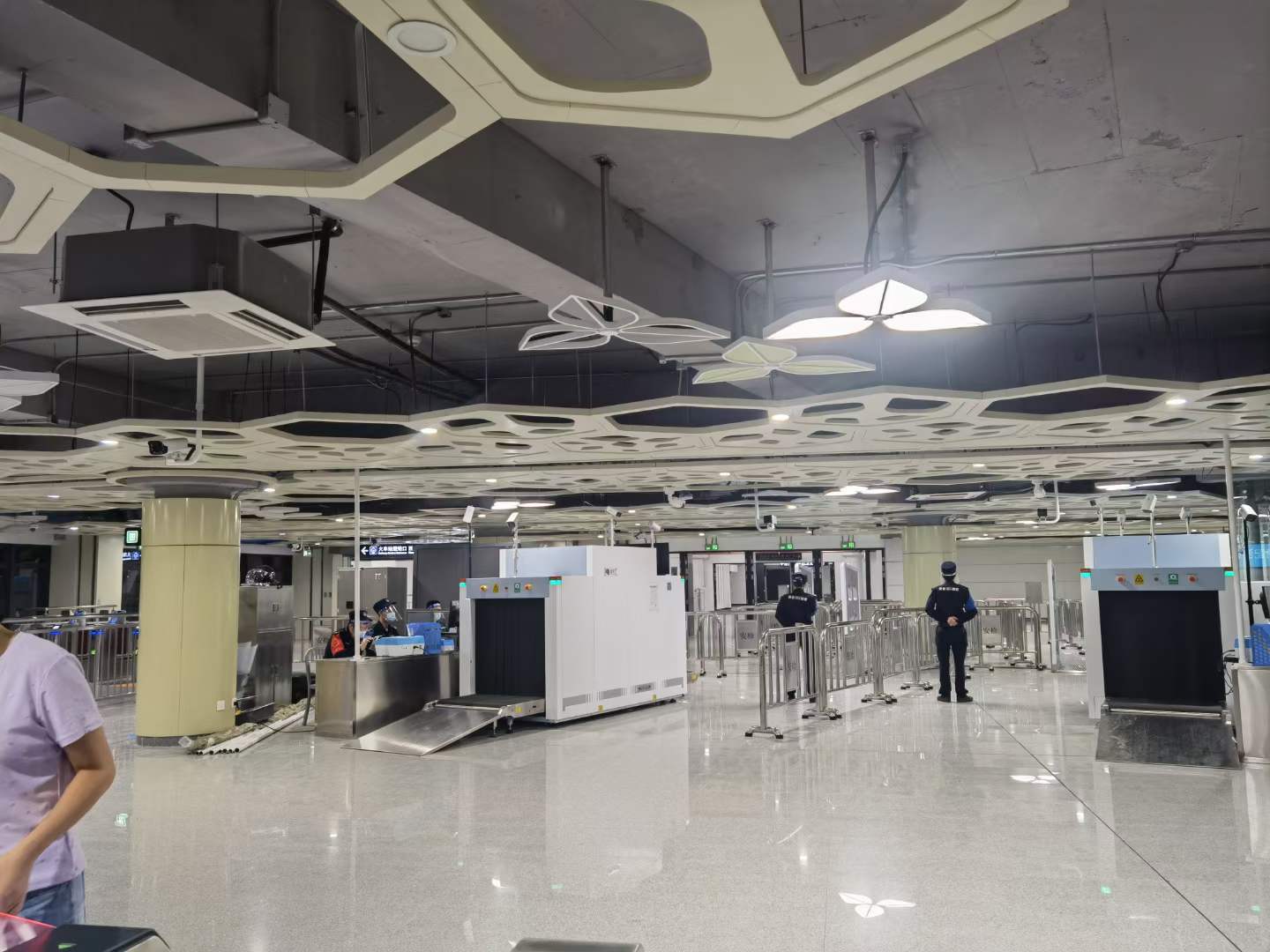 Nova referência de instalação - Linha Metro 14 em Shenzhen, China